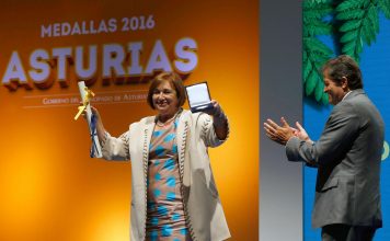 Mari Cruz Fernández: “Un galardón como la Medalla de Plata de Asturias da fuerza para continuar trabajando”
