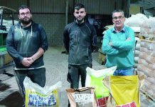“Los productos estrella de Piensos Mieres son las mezclas de caballos y aves”