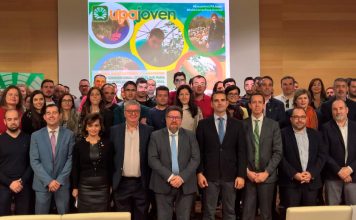 Los jóvenes agricultores y ganaderos reivindican su protagonismo en la producción de alimentos del futuro
