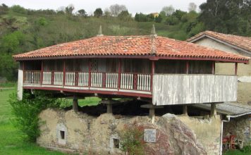 Carreño contará con una guía virtual de hórreos y paneras ‘estilo Carreño’