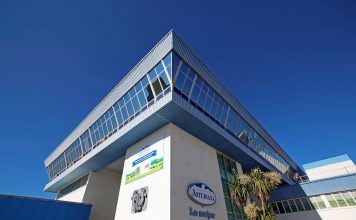 CLAS regala más de un millón de litros de leche en apoyo a la hostelería española