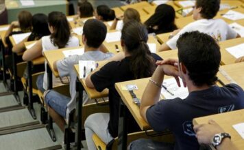 La Fundación Caja Rural de Asturias duplica este año las ayudas universitarias
