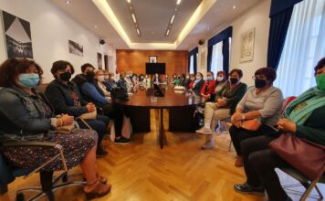 La Guardia Civil Elena Menéndez, distinguida en Cangas del Narcea ‘Mujer Rural 2021’