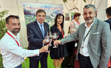 Calvo destaca la calidad del Vino de Cangas como motor económico y turístico del suroccidente