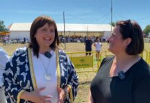 Entrevista a Amelia Fernández, alcaldesa de Carreño, en el concurso ganadero de Piedeloro