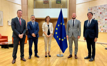El Principado traslada al comisario europeo de Medio Ambiente la documentación que avala el plan de gestión del lobo