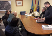 El Principado entregó 15 títulos de propiedad de fincas de la concentración parcelaria de Montes de Cabaza, en Taramundi