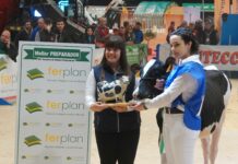 La lucense Lorena Rodríguez Alvite, campeona del XIV Concurso Internacional de Preparadores de Ganado Frisón GandAgro´23