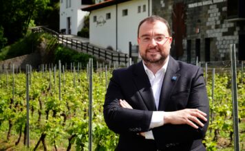 Adrián Barbón del PSOE: “Apostamos por el relevo e incrementaremos las ayudas a la incorporación hasta los 100.000 euros”