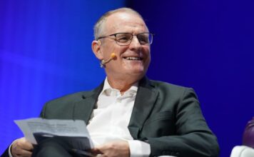 Diego Canga del PP: “Los ganaderos sufren doble daño: primero, el lobo mata, y segundo, Barbón no paga”