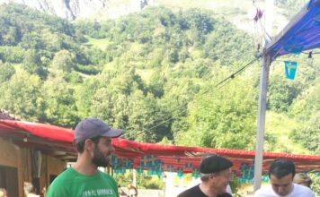 III Campeonato del Mundo de Carrera de Madreñes en el Parque de Redes