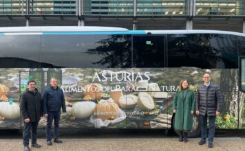 Los Alimentos del Paraíso Natural se promocionan en ocho autobuses de Alsa que cubren la línea Asturias/Madrid