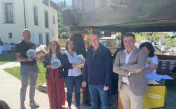 Medio Rural invertirá 815.000 euros para crear una barrera de contención que proteja las viviendas de Xinestosu, en Cangas del Narcea, ante posibles desprendimientos