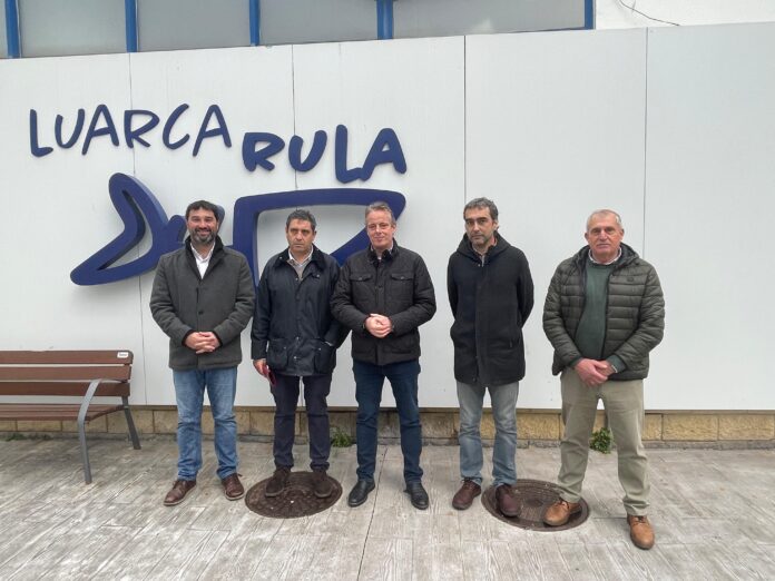 2025_12_18 Consejero Medio Rural visita Cofradía Pescadores Luarca