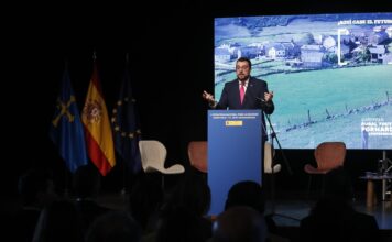 Barbón: “Tenemos que redoblar la complicidad con el medio rural para demostrar que tiene abiertas las puertas del futuro, para que no se deje ganar por el miedo”