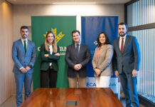 El Colegio de Enfermería y Caja Rural de Asturias firman un convenio para mejorar las condiciones financieras de los sanitarios