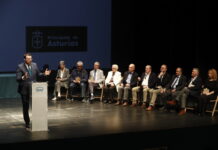 Barbón elogia el papel de la FACC, “una institución ejemplar donde habita el consenso, pese a los tiempos de trinchera que vivimos”