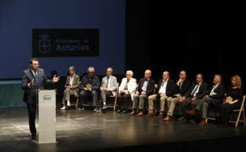 Barbón elogia el papel de la FACC, “una institución ejemplar donde habita el consenso, pese a los tiempos de trinchera que vivimos”