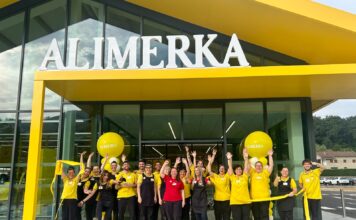 Alimerka inaugura en El Prestín (Parres) uno de sus supermercados más singulares y modernos