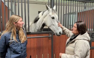 Inés Aznarez , veterinaria responsable del Centro de Reproducción Yeguada Finca Maeza